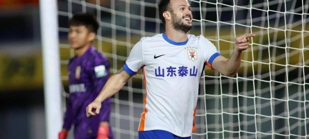 乐鱼体育官网入口-山东泰山成为本场最大亮点，亚冠瞬间破防，爆冷的简单介绍