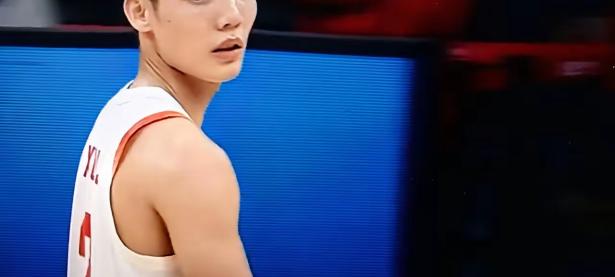 乐鱼体育官方入口-篮网队主帅喜忧参半，球队战绩不佳但球员表现出色的简单介绍