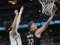 乐鱼体育官网app-篮网客场胜出，贾里·艾伦全场最佳表现，砍下24分的简单介绍