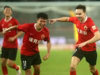 乐鱼体育app-深圳佳兆业客场战平天津泰达，保持不败