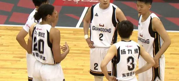 乐鱼体育网页版登录入口-包含上海队在全国篮球锦标赛中打出高光操作，被誉为观众齐声高喊的词条