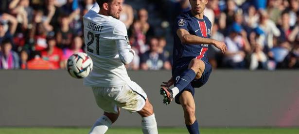 乐鱼体育培训-关于巴黎圣日耳曼双星联手破门，战绩稳定增长的信息