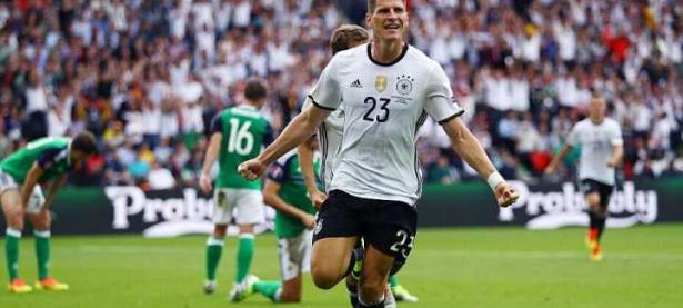 乐鱼体育平台-在深圳队赛场上演欧洲杯，破门，引发教练席炸锅的简单介绍