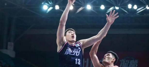 乐鱼体育vip注册-包含广州龙狮签下新秀球员，备战新赛季强化内线的词条