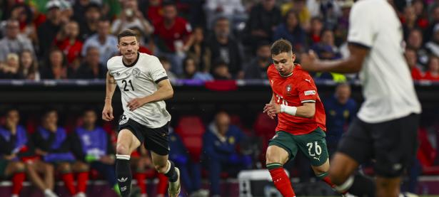 乐鱼体育在线登录-欧国联比赛中一场无可奈何的比赛