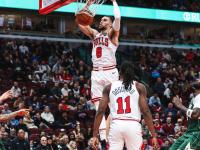 乐鱼体育馆-雄鹿队主场大胜，东部冠军赛形势一片大好