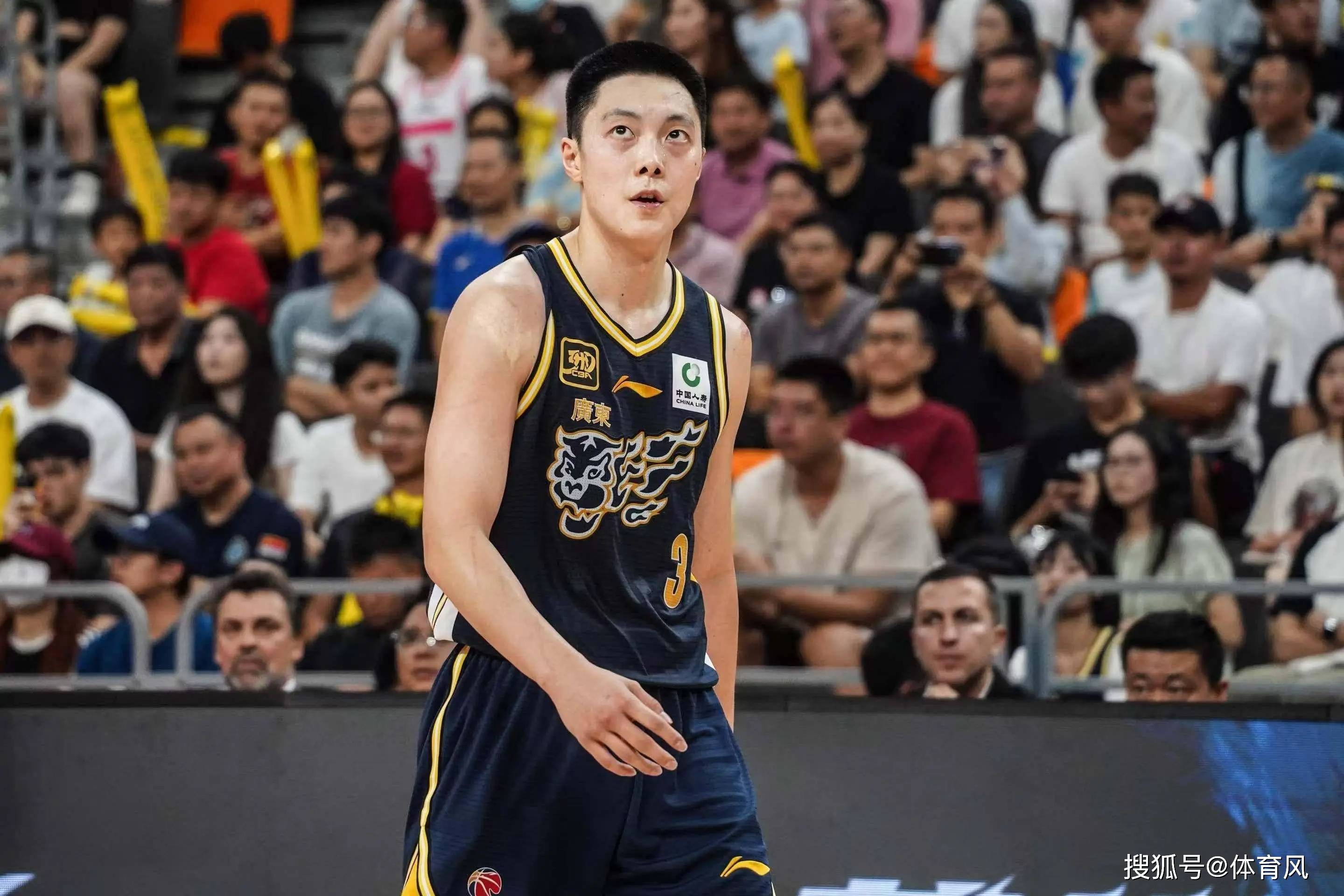 广东队在CBA季后赛中打出绝杀,被誉为弹幕炸裂 广东队在CBA季后赛中打出绝杀,被誉为弹幕炸裂