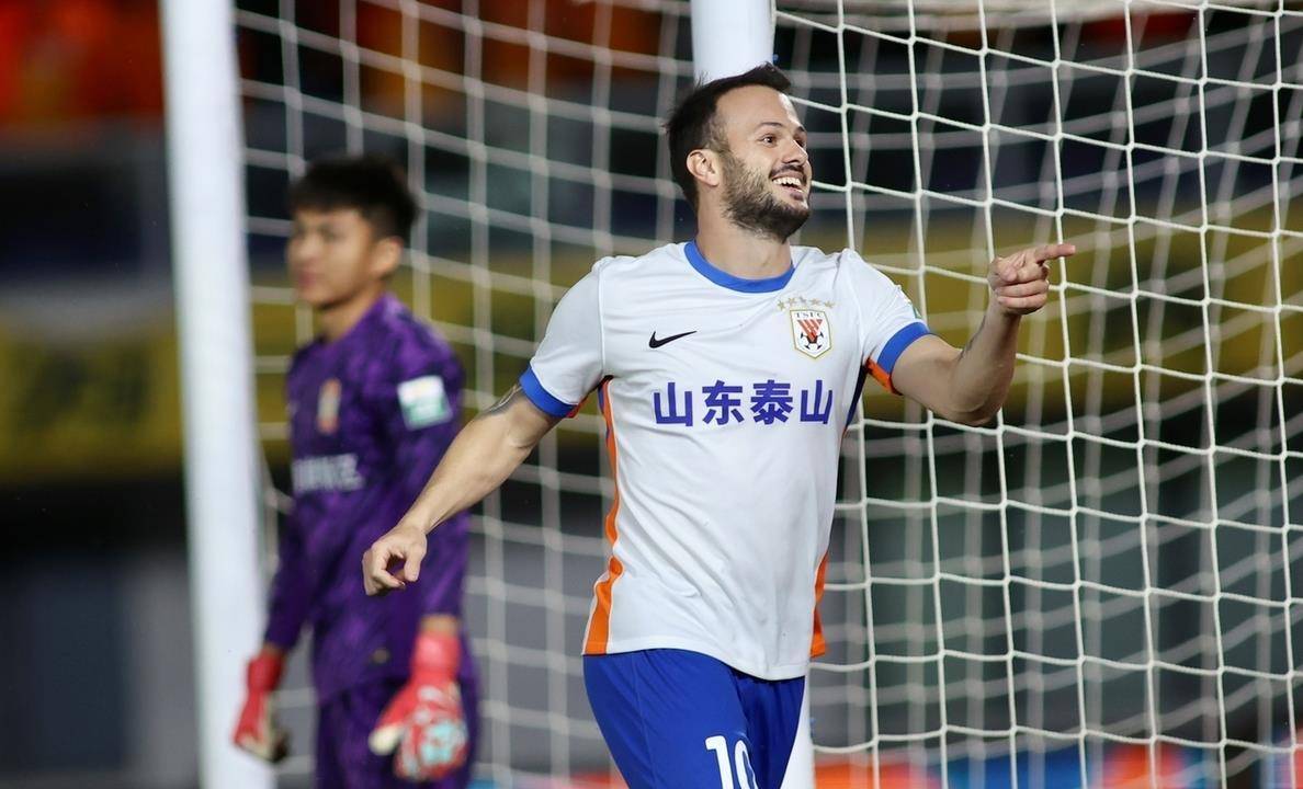 山东泰山成为本场最大亮点，亚冠瞬间破防，爆冷的简单介绍