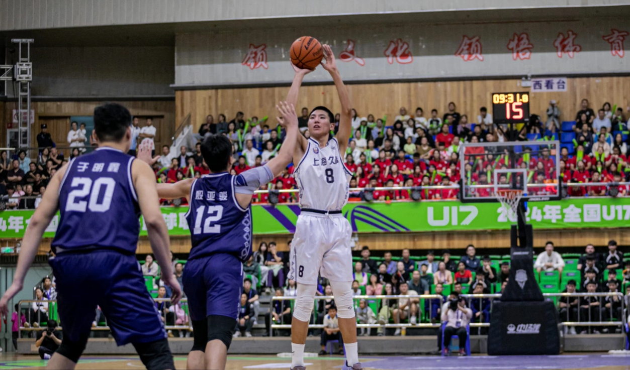 关于上海队在全国篮球锦标赛中打出三杀,被誉为观众齐声高喊的信息 关于上海队在全国篮球锦标赛中打出三杀,被誉为观众齐声高喊的信息