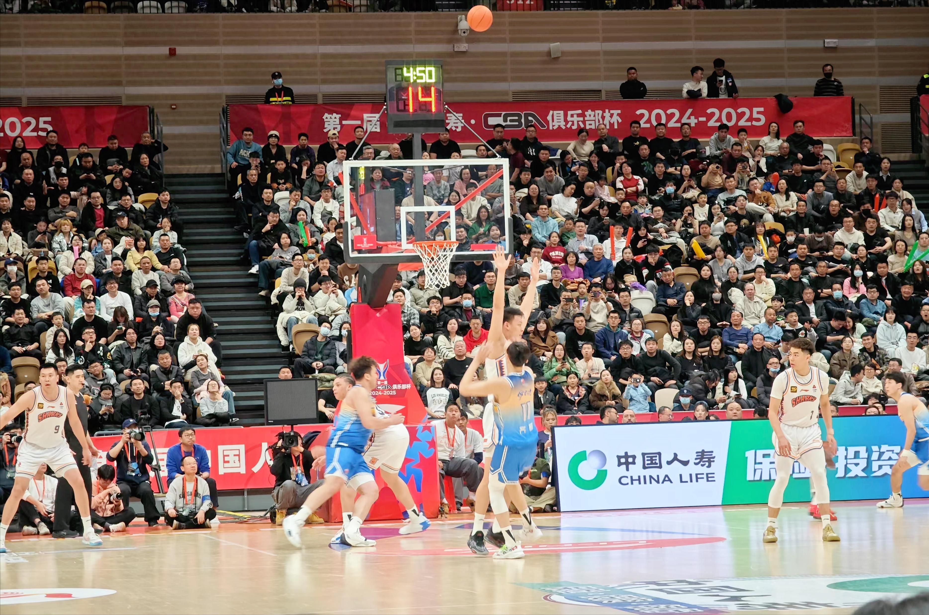 关于上海队在全国篮球锦标赛中打出三杀,被誉为观众齐声高喊的信息 关于上海队在全国篮球锦标赛中打出三杀,被誉为观众齐声高喊的信息