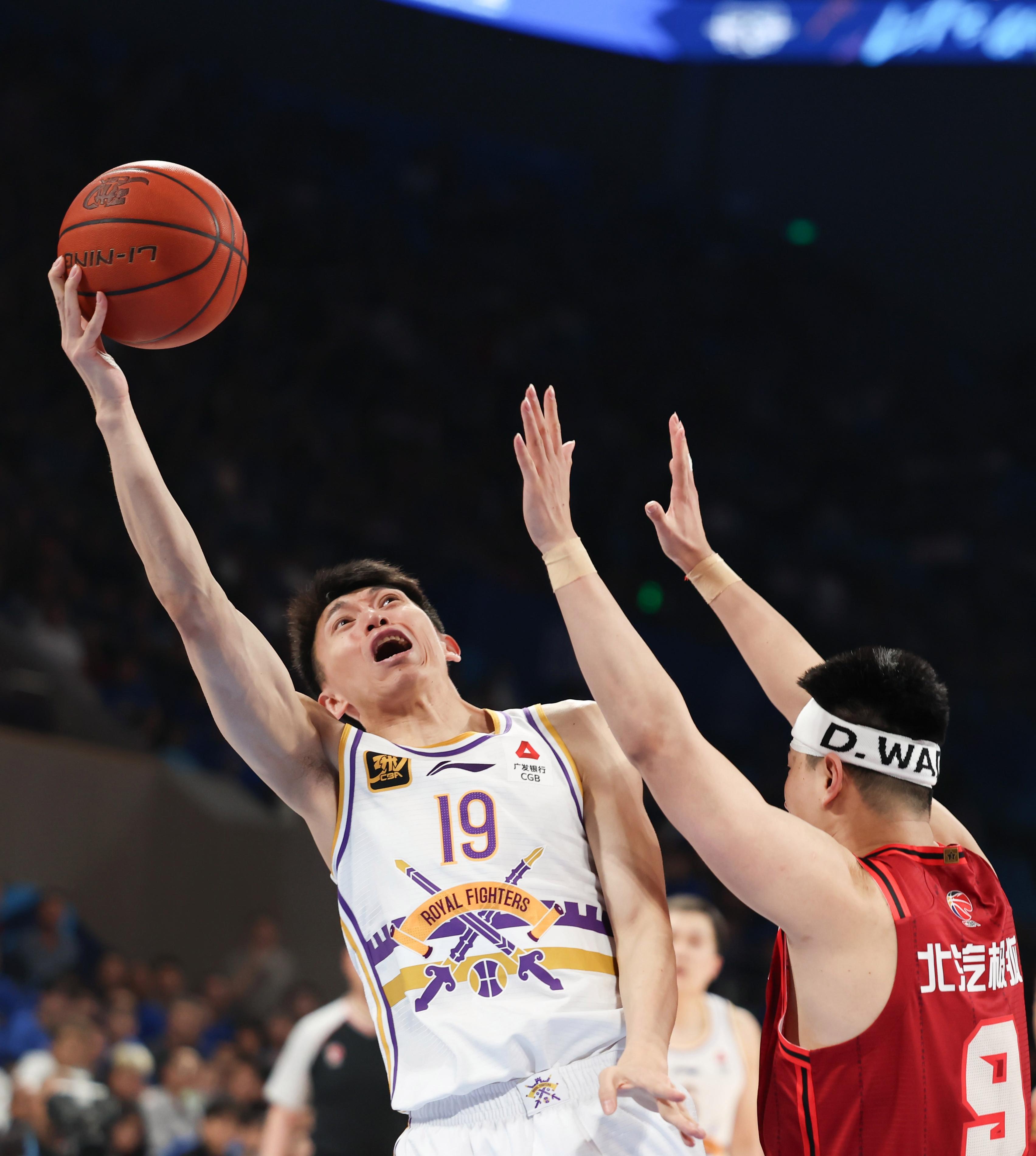 北京队爆发神级表现，CBA季后赛被彻底压制，破门