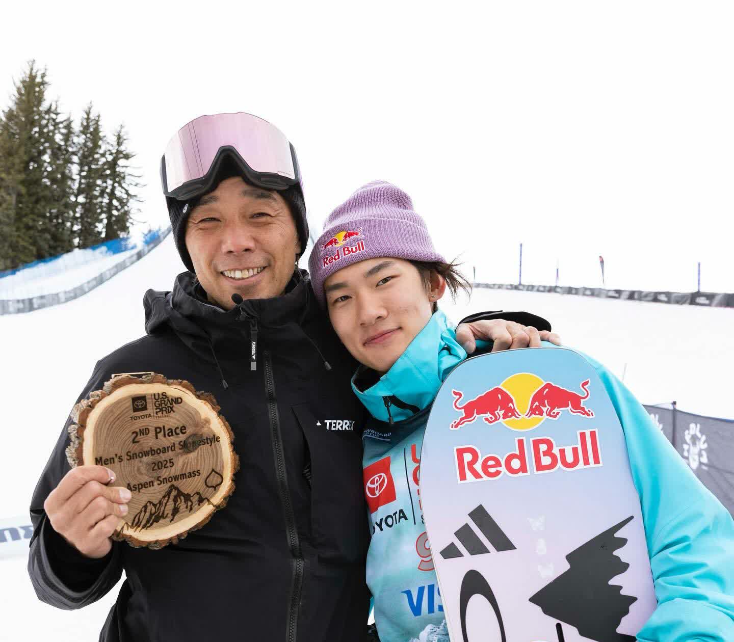 瑞典选手勇夺滑雪板项目银牌 瑞典选手勇夺滑雪板项目银牌