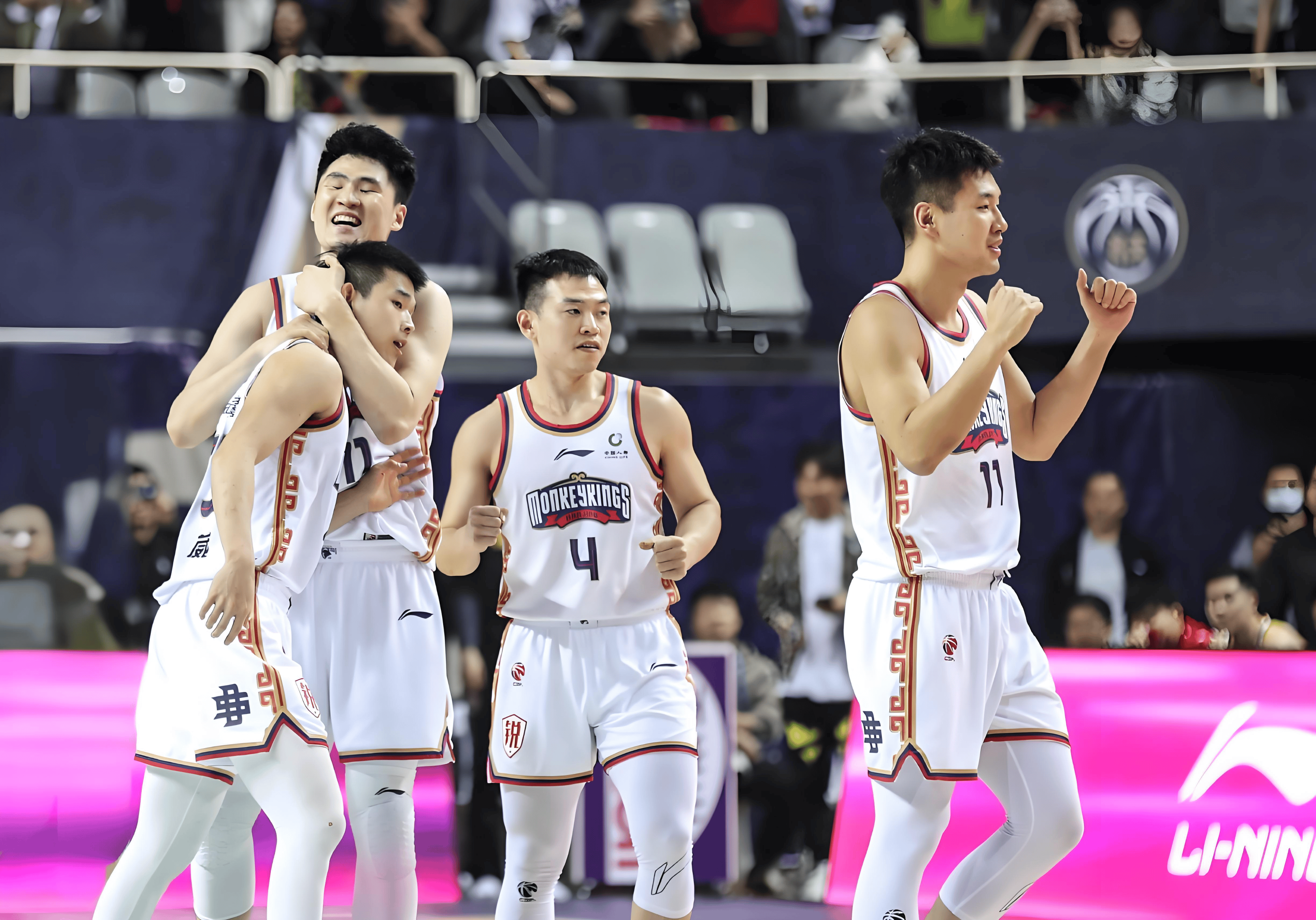 广东队员状态火爆,战胜对手 广东队员状态火爆,战胜对手