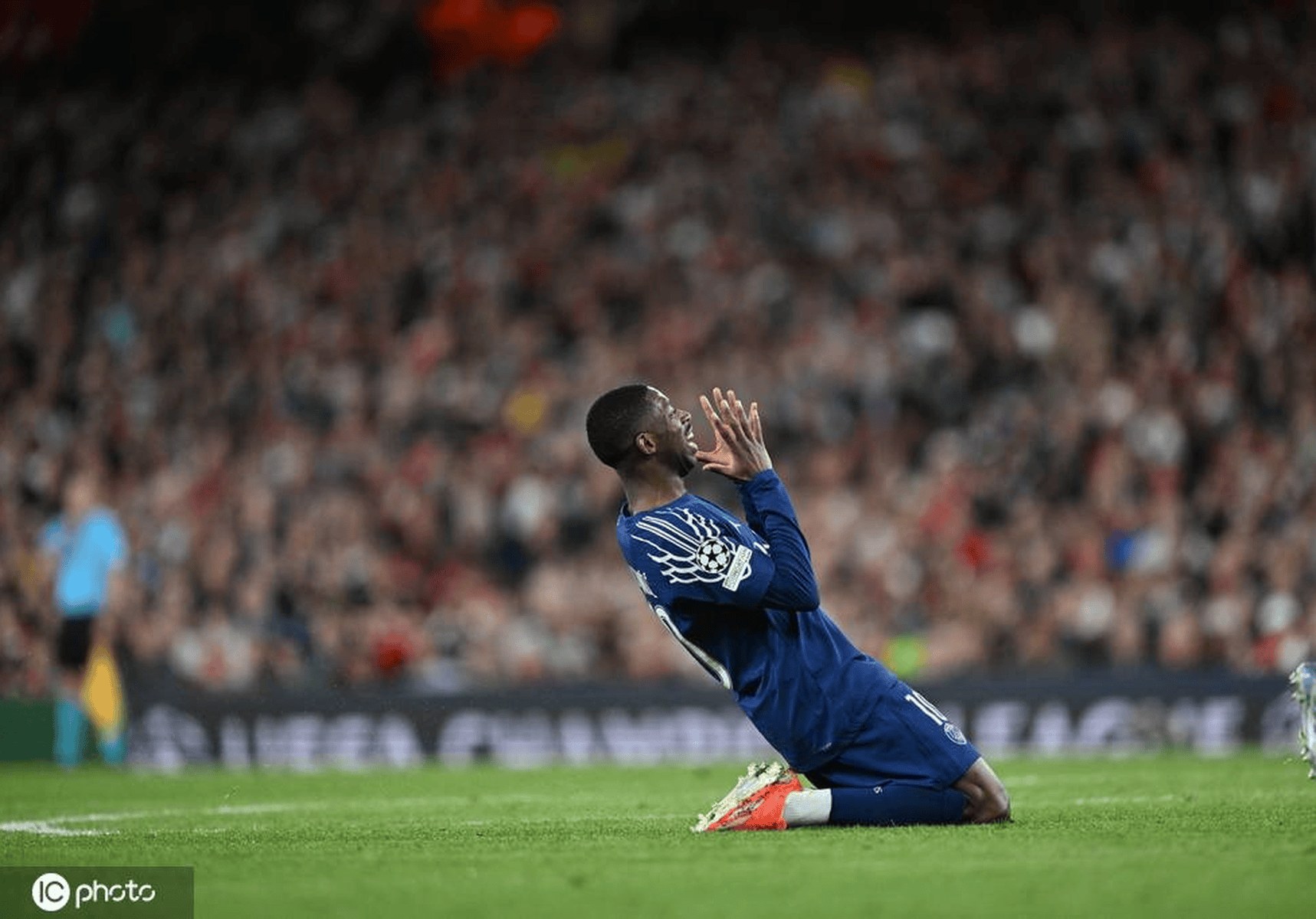 阿森纳客场挑战斯旺西：枪手欲力挽狂澜的简单介绍