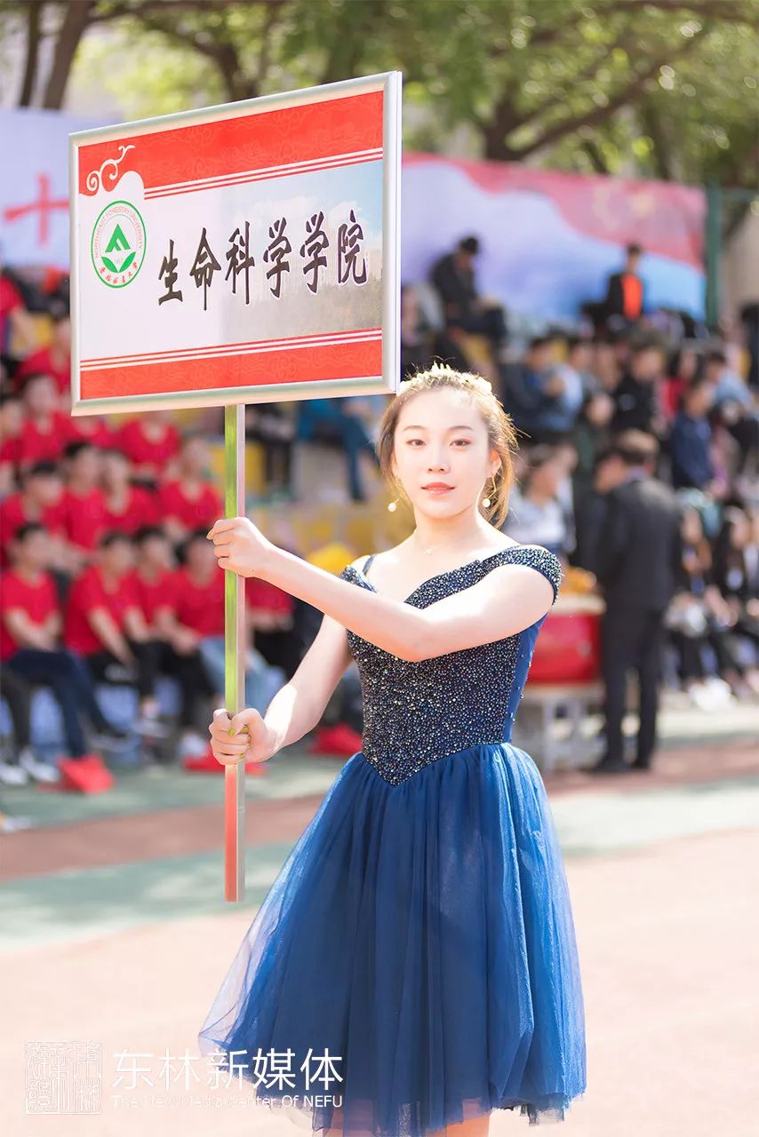 力争上游！东亚球队斗志昂扬的简单介绍