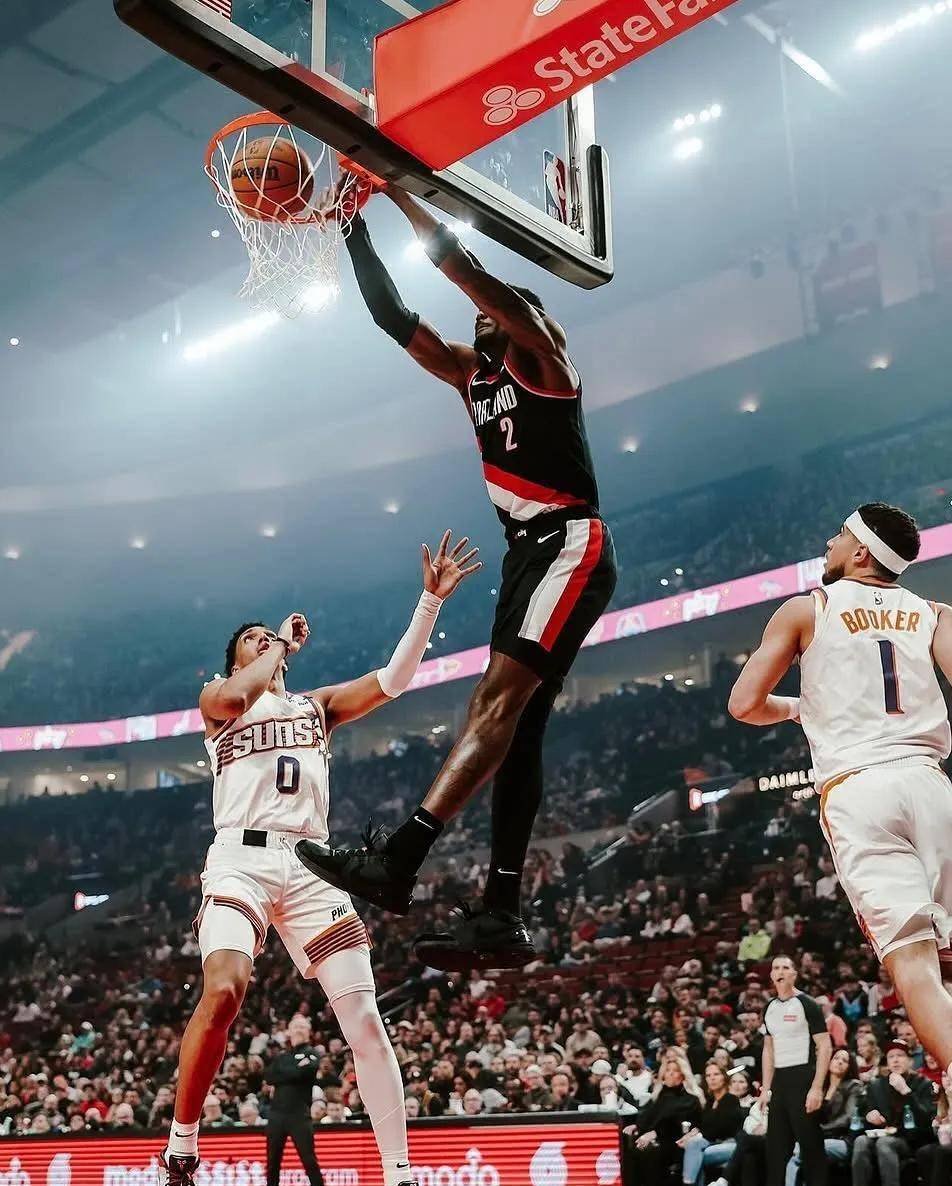 关于湖人关键时刻发挥,主场逆转开拓者的信息 关于湖人关键时刻发挥,主场逆转开拓者的信息