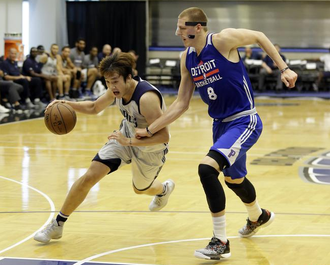 关于小牛队迎来新主帅,打造新赛季阵容的信息 关于小牛队迎来新主帅,打造新赛季阵容的信息