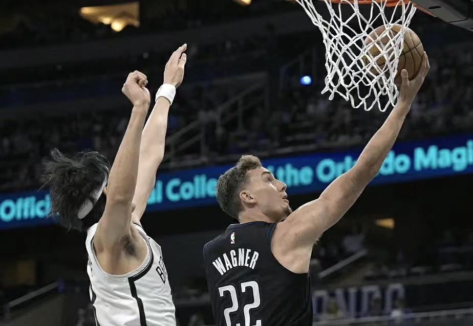 篮网客场胜出，贾里·艾伦全场最佳表现，砍下24分的简单介绍