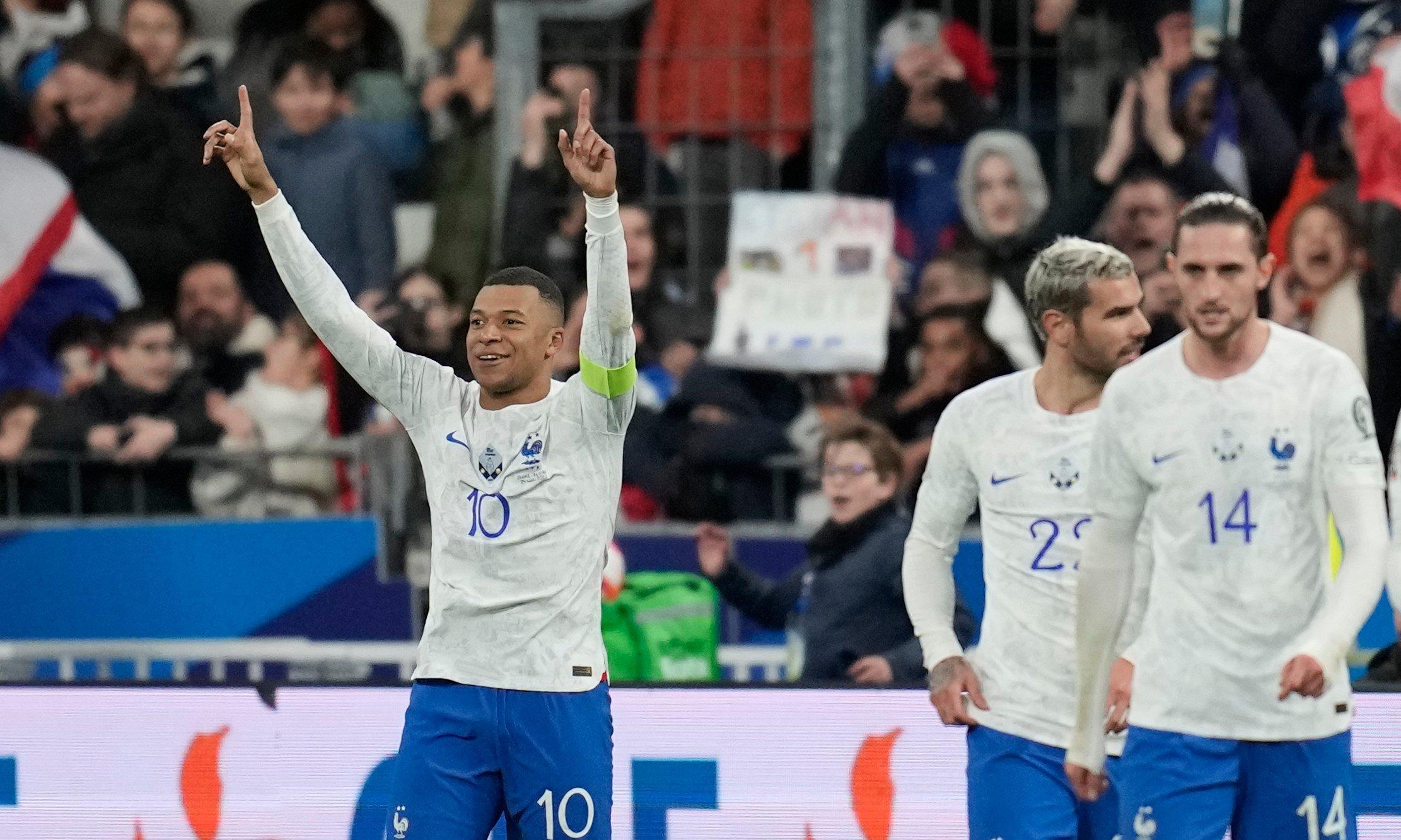 法国队在欧国联赛场上展现强大实力 法国队在欧国联赛场上展现强大实力