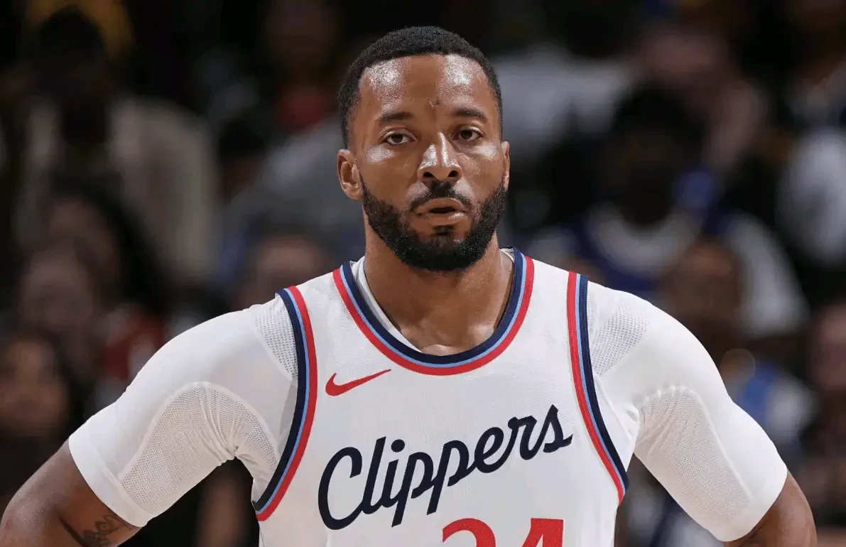 快船主帅因伤离队,球队面临新考验 快船主帅因伤离队,球队面临新考验