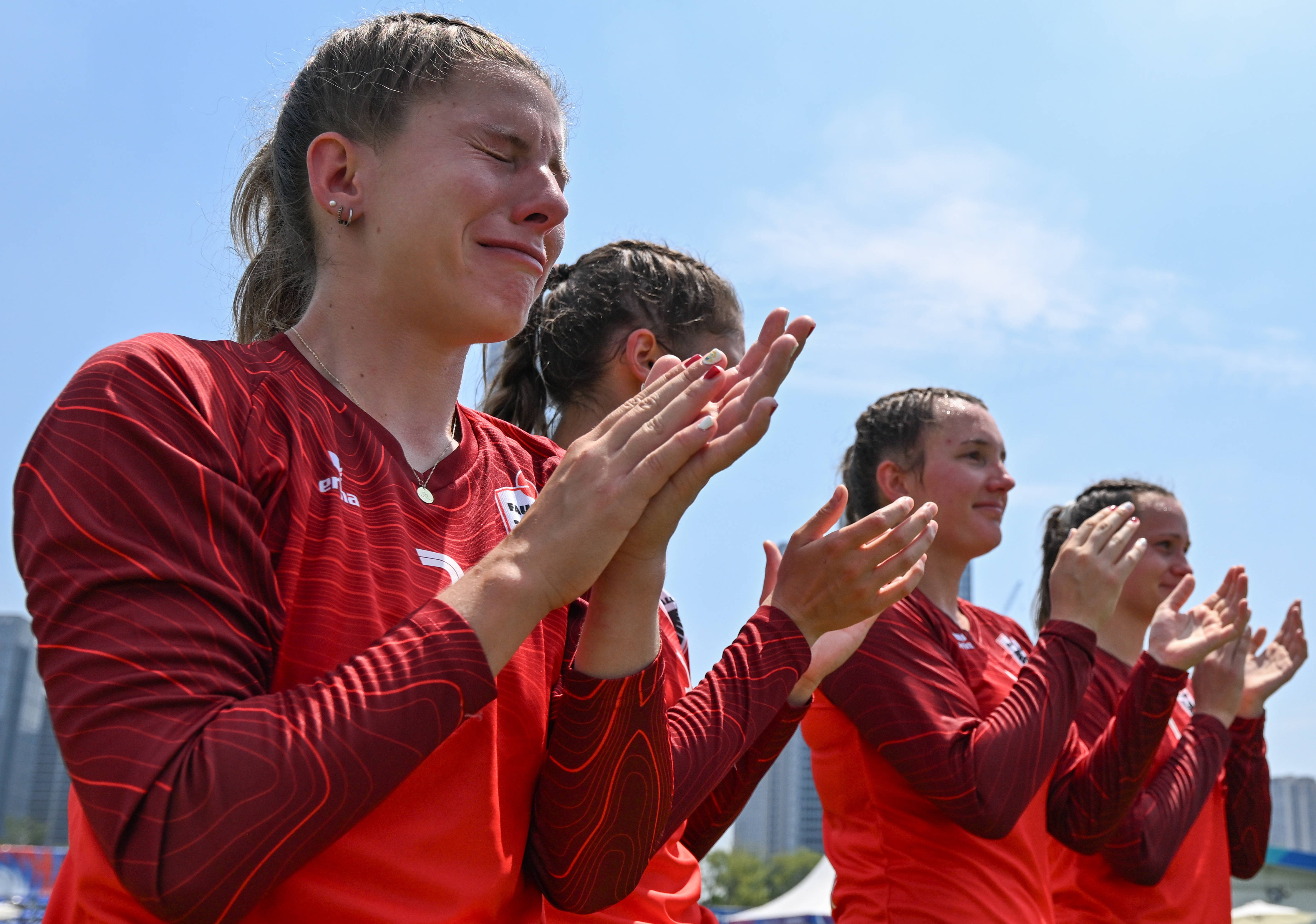 奥地利队在比赛中表现出色取胜 奥地利队在比赛中表现出色取胜