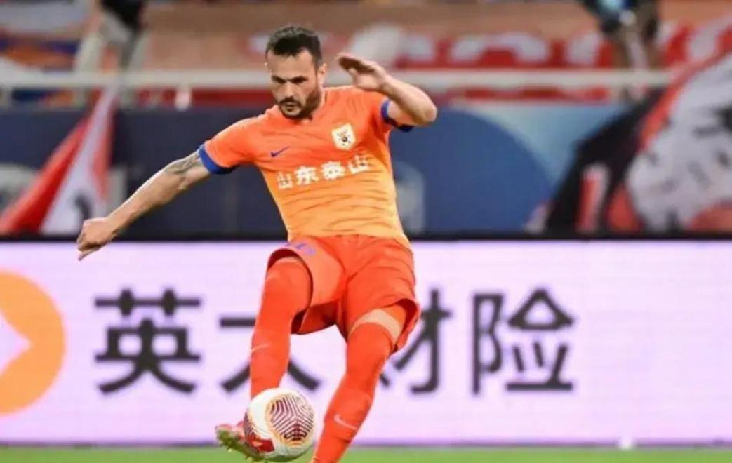 包含精彩纷呈的比赛充满悬念球员投入热情的词条