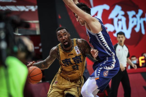 北京队成功逆转,避免了连败厄运的简单介绍 北京队成功逆转,避免了连败厄运的简单介绍