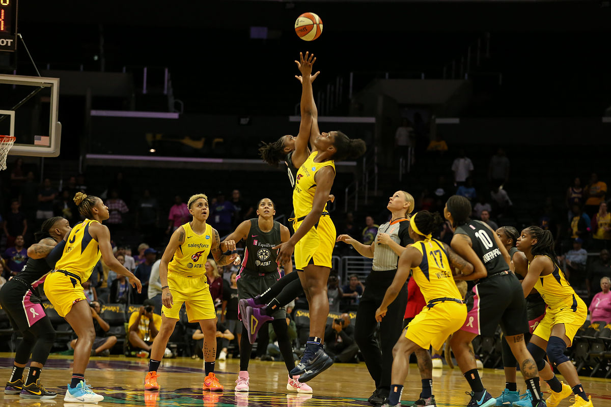 包含NBA球员实力悍不可挡，赛场上尽展风采！的词条