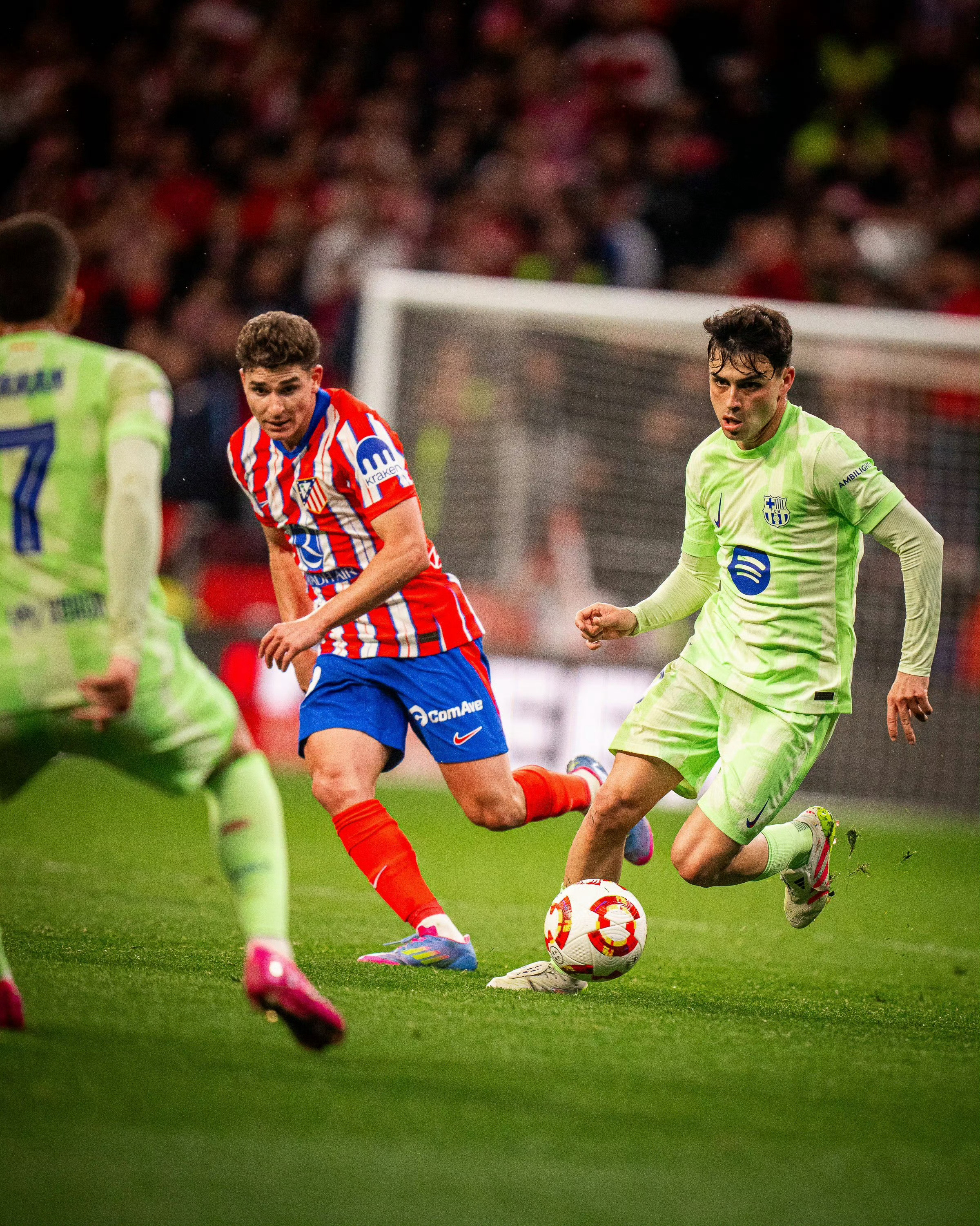 半决赛反超晋级,巴塞罗那逆转皇马进决赛 半决赛反超晋级,巴塞罗那逆转皇马进决赛