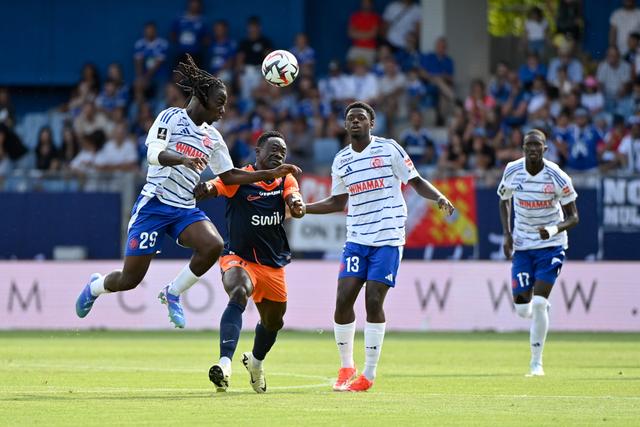 关于斯特拉斯堡客场挑战雷恩：防线对抗的信息