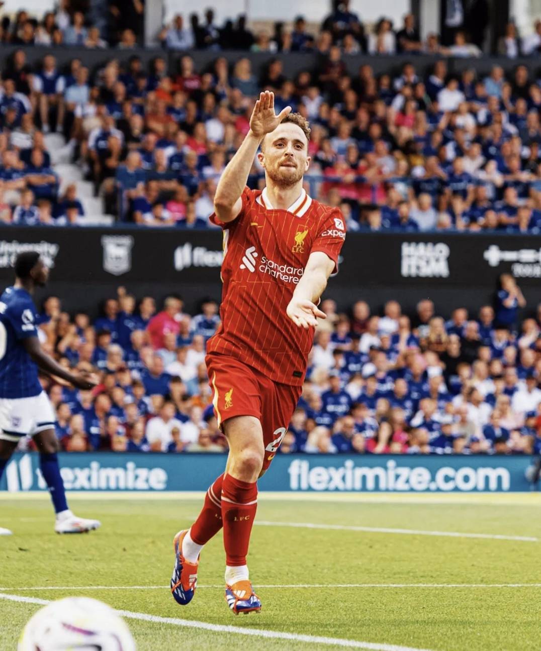 利物浦主场遭遇惊险逆转,输掉比赛 利物浦主场遭遇惊险逆转,输掉比赛