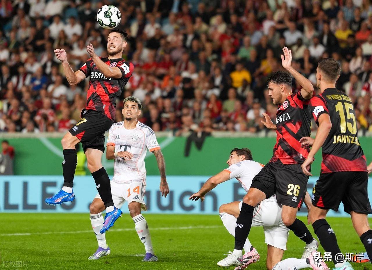 拜仁慕尼黑客场逆转,保持不败纪录的简单介绍 拜仁慕尼黑客场逆转,保持不败纪录的简单介绍