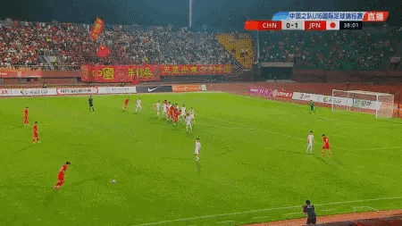 这场Apex英雄比赛中，逐风者与星辰联盟打出神仙对决，扳平比分，成为当日焦点的简单介绍