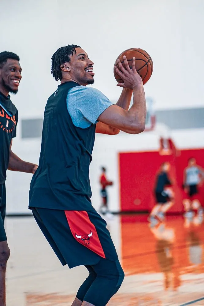 关于公牛队交易流言不断,球迷为此热议的信息 关于公牛队交易流言不断,球迷为此热议的信息