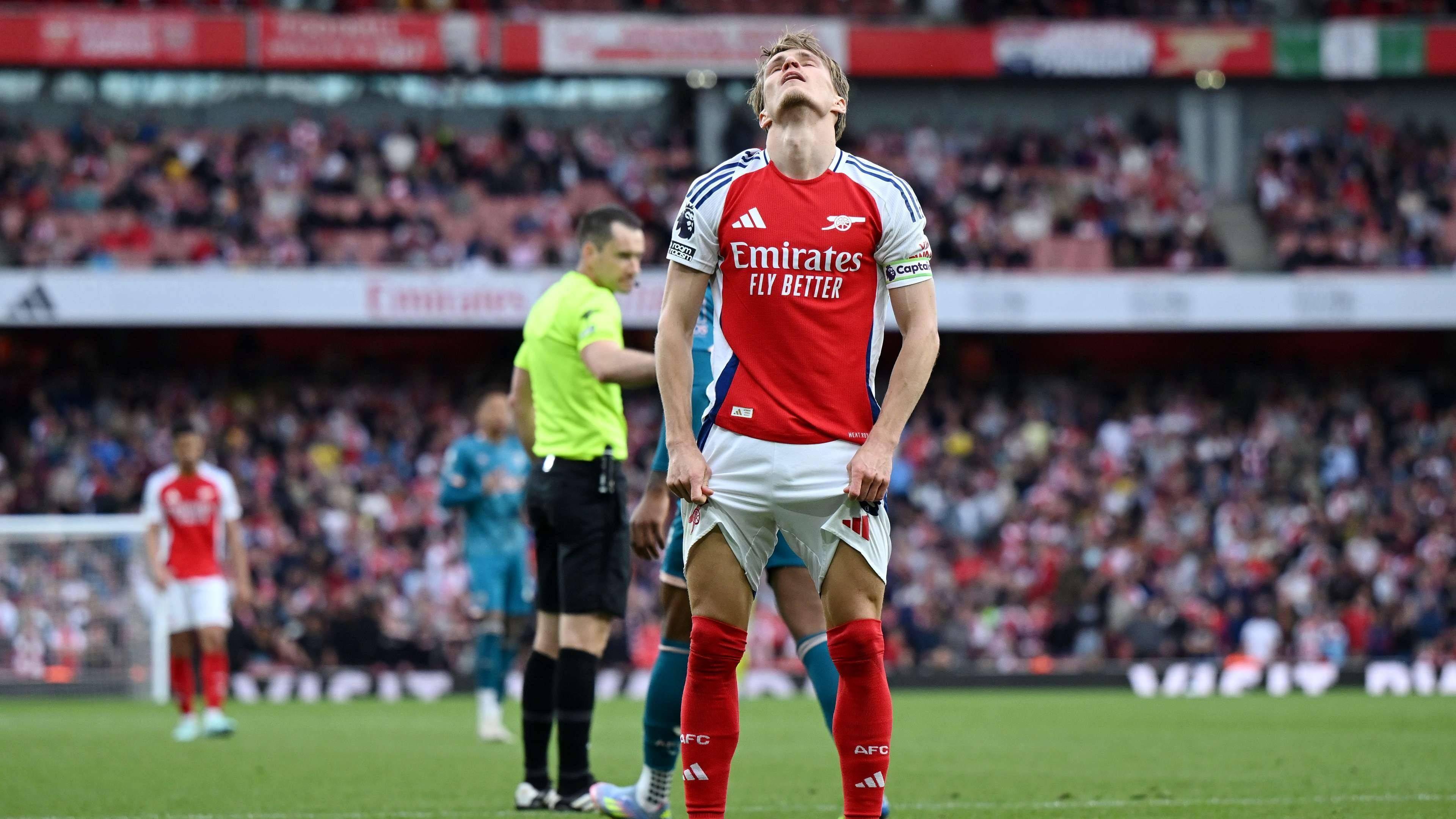 阿森纳新赛季首场双杀,枪手遭遇连败的简单介绍 阿森纳新赛季首场双杀,枪手遭遇连败的简单介绍