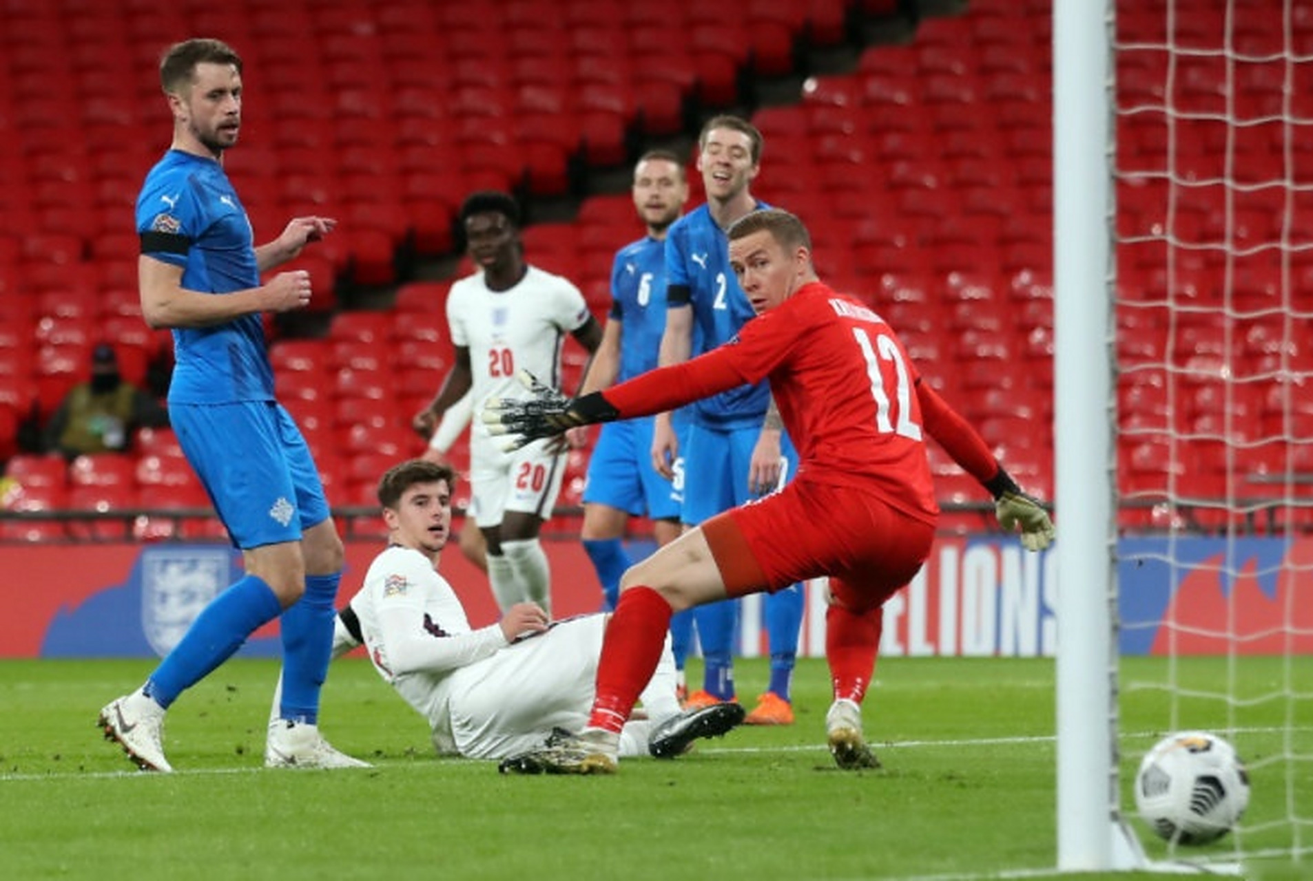 冰岛遭受连败,晋级困难重重 冰岛遭受连败,晋级困难重重