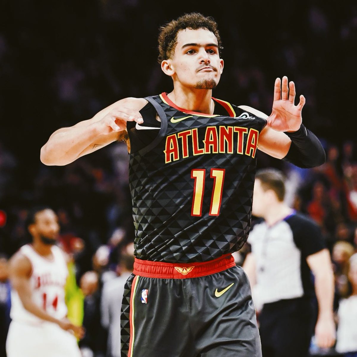 老鹰成功逆转马刺,取得关键胜利的简单介绍 老鹰成功逆转马刺,取得关键胜利的简单介绍