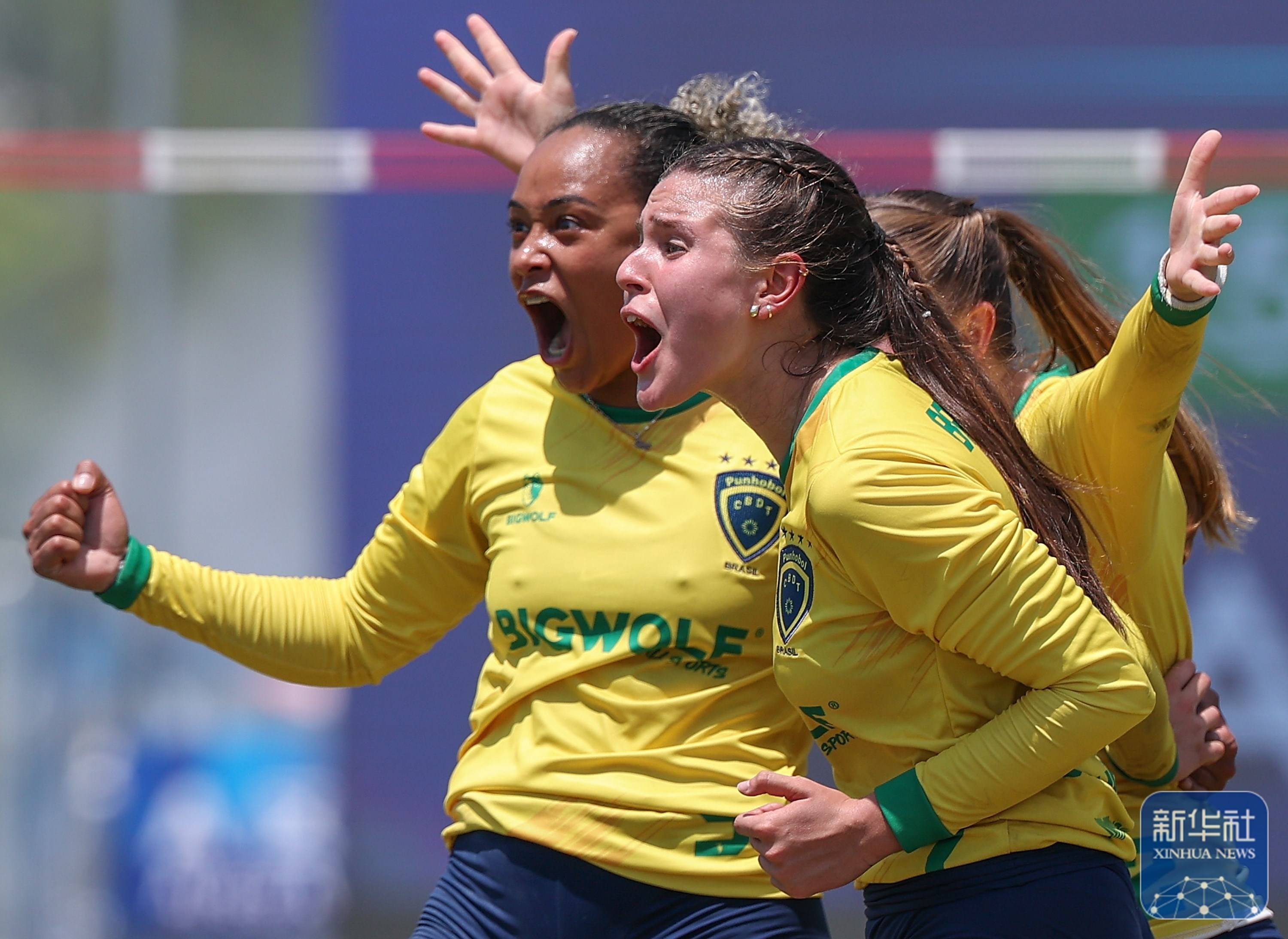 世界体育赛场,女子球队实力擒获冠军 世界体育赛场,女子球队实力擒获冠军