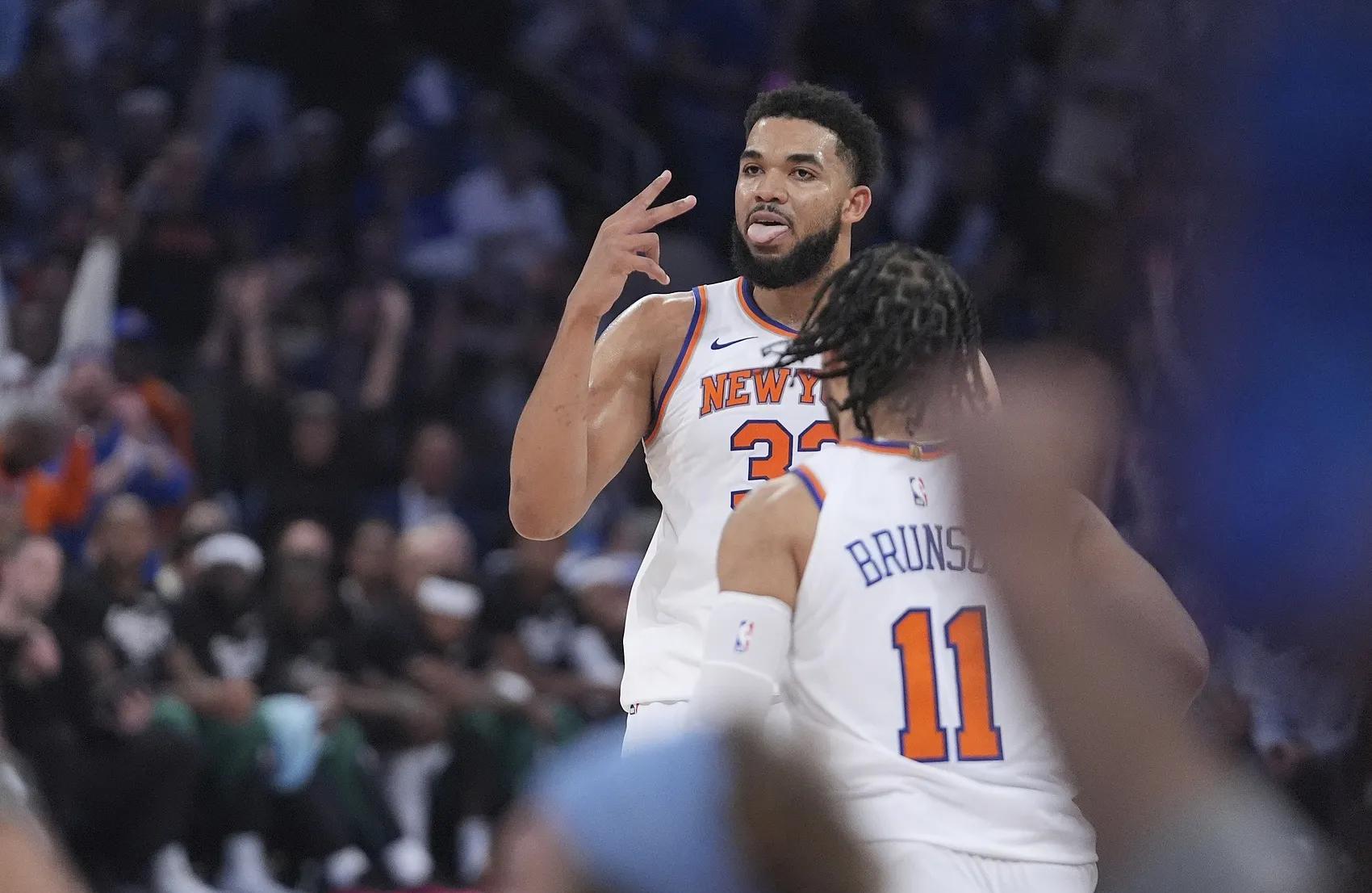 玫瑰复出表现抢眼，助球队逆转取胜的简单介绍