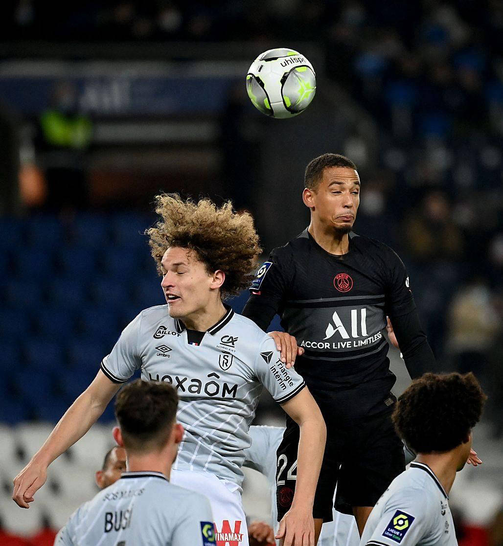 关于巴黎圣日耳曼稳坐榜首，豪取六连胜的信息